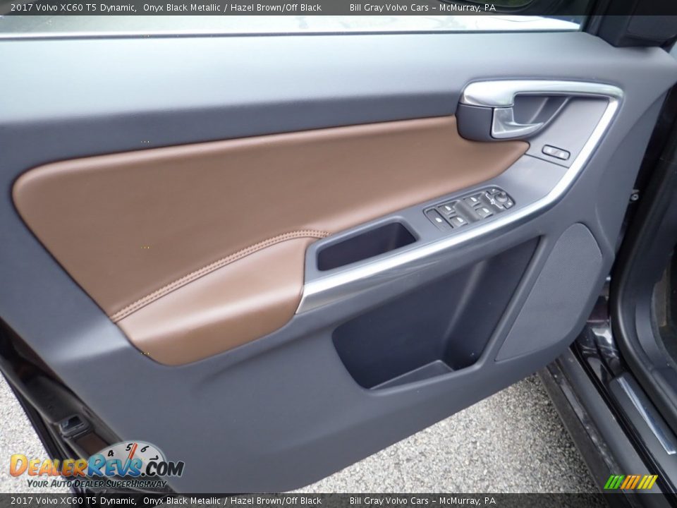 Door Panel of 2017 Volvo XC60 T5 Dynamic Photo #18
