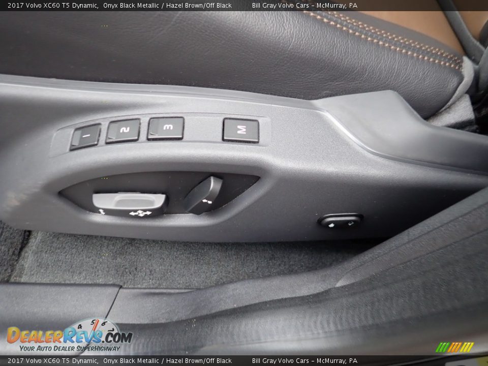 Front Seat of 2017 Volvo XC60 T5 Dynamic Photo #19