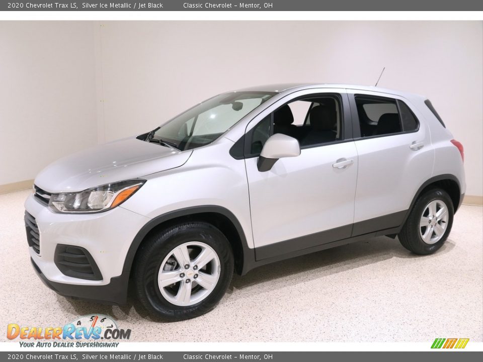 2020 Chevrolet Trax LS Silver Ice Metallic / Jet Black Photo #3
