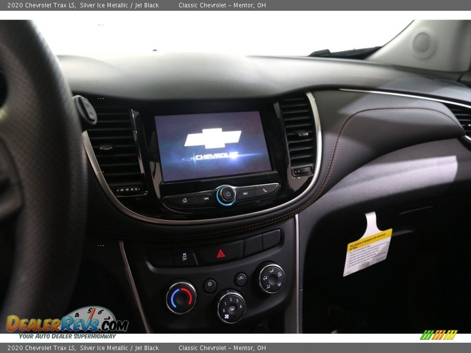 2020 Chevrolet Trax LS Silver Ice Metallic / Jet Black Photo #7