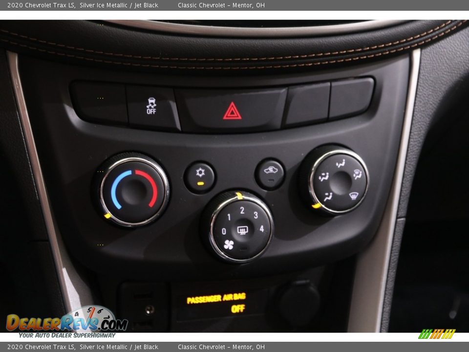 2020 Chevrolet Trax LS Silver Ice Metallic / Jet Black Photo #15
