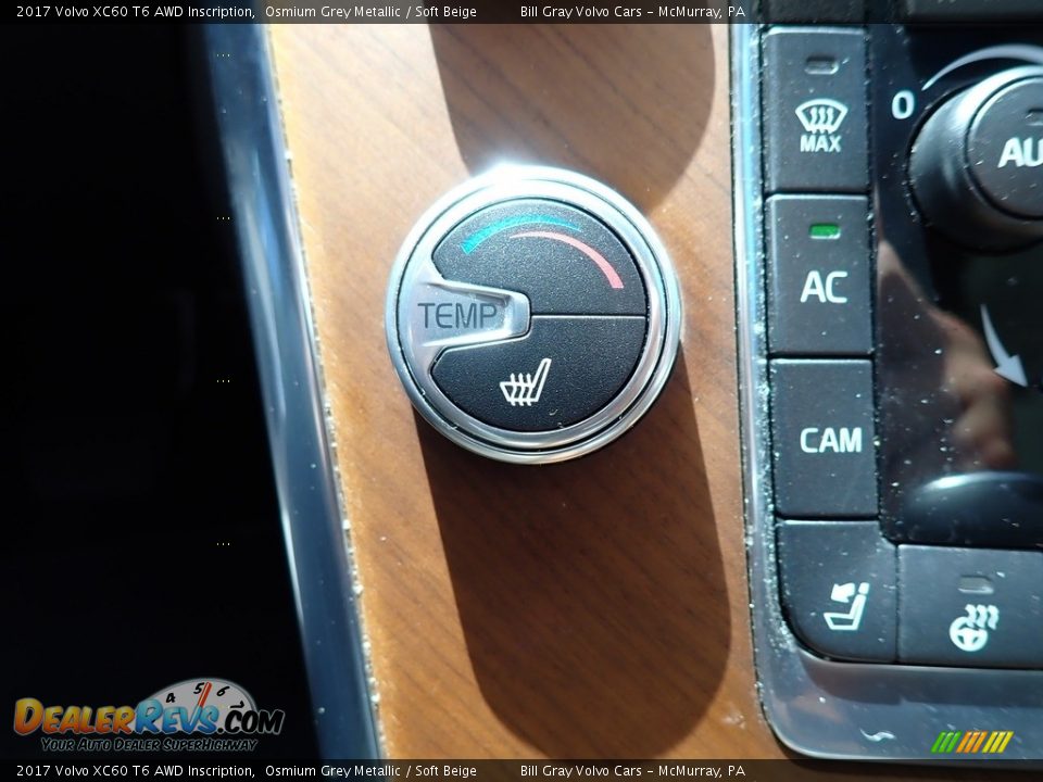 Controls of 2017 Volvo XC60 T6 AWD Inscription Photo #19