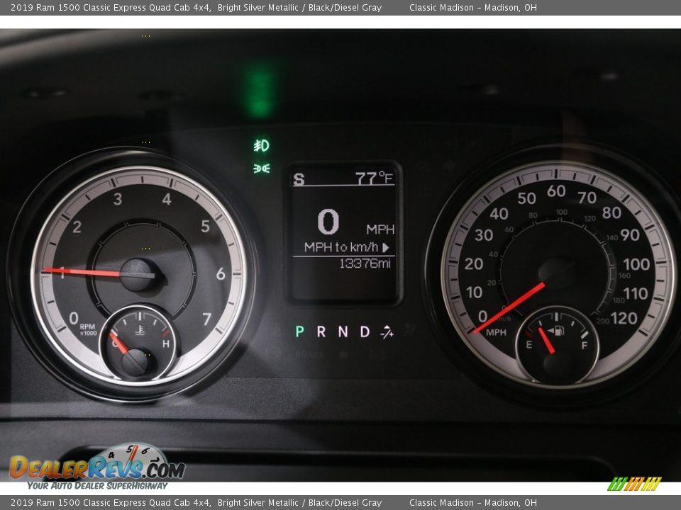 2019 Ram 1500 Classic Express Quad Cab 4x4 Bright Silver Metallic / Black/Diesel Gray Photo #8