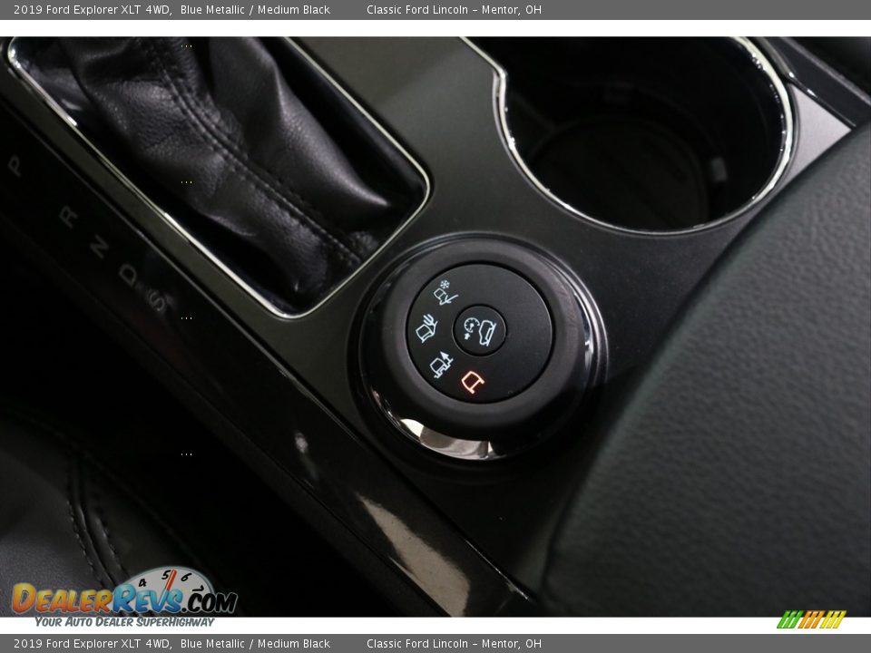 2019 Ford Explorer XLT 4WD Blue Metallic / Medium Black Photo #17