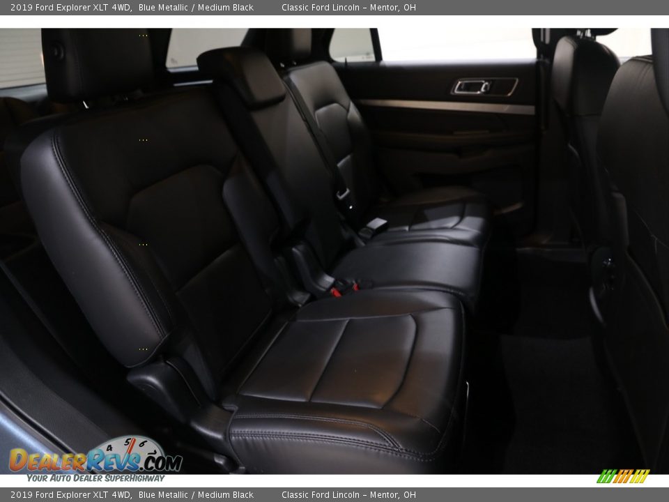 2019 Ford Explorer XLT 4WD Blue Metallic / Medium Black Photo #19