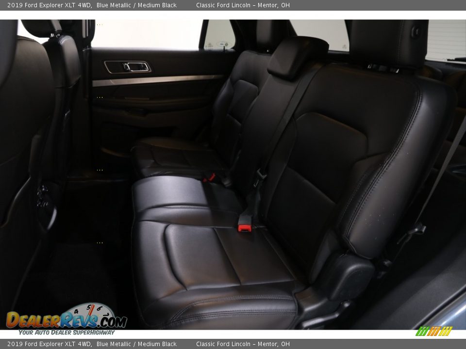 2019 Ford Explorer XLT 4WD Blue Metallic / Medium Black Photo #20