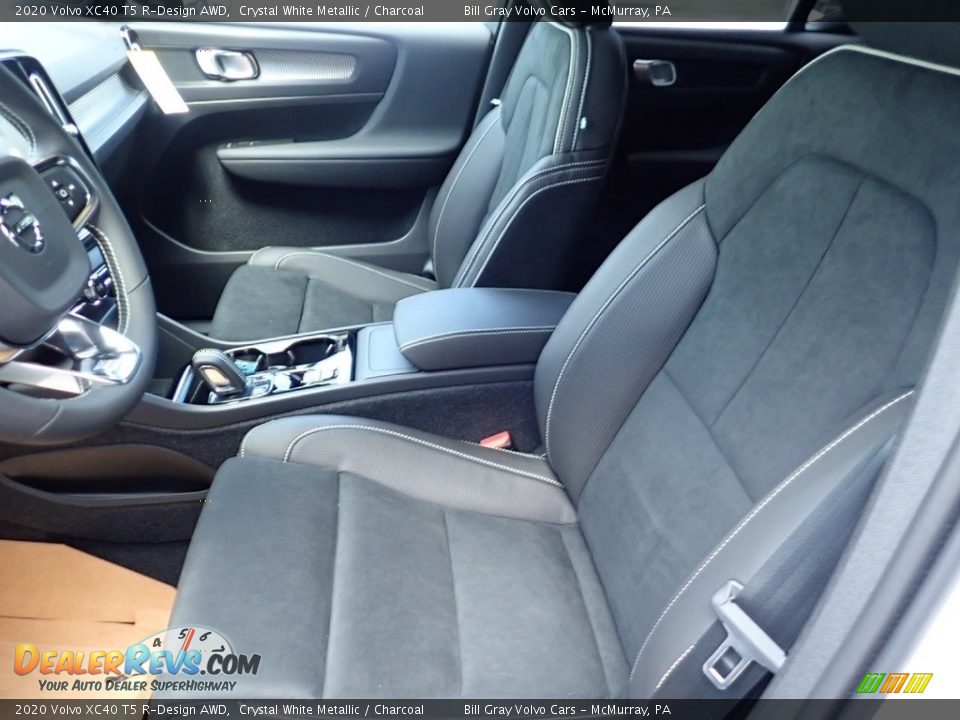 Front Seat of 2020 Volvo XC40 T5 R-Design AWD Photo #7