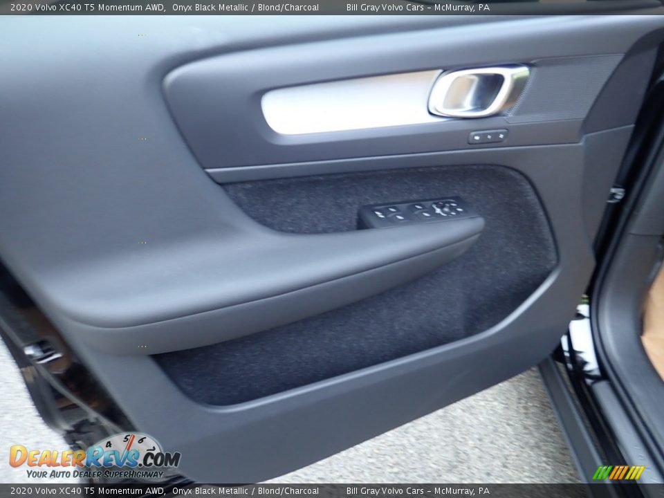 2020 Volvo XC40 T5 Momentum AWD Onyx Black Metallic / Blond/Charcoal Photo #10