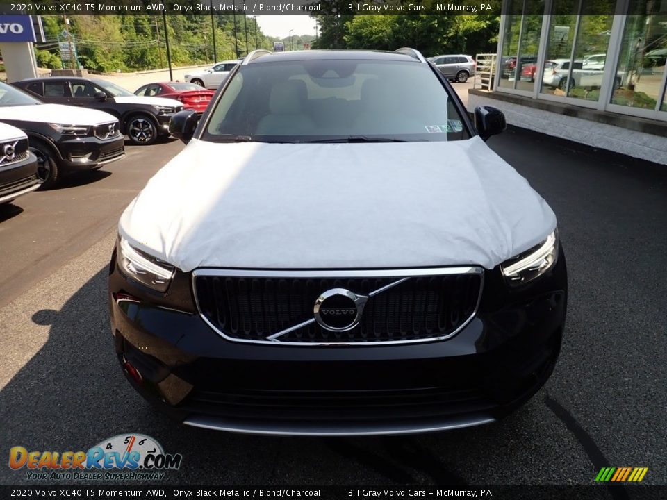 2020 Volvo XC40 T5 Momentum AWD Onyx Black Metallic / Blond/Charcoal Photo #6