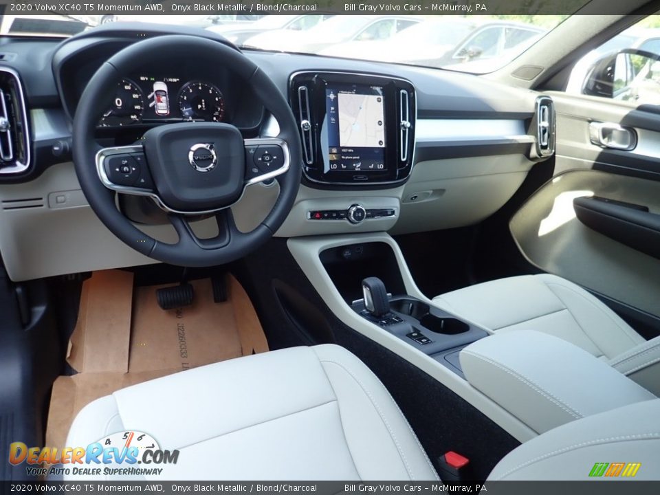 2020 Volvo XC40 T5 Momentum AWD Onyx Black Metallic / Blond/Charcoal Photo #9