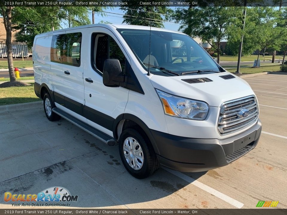 Front 3/4 View of 2019 Ford Transit Van 250 LR Regular Photo #1