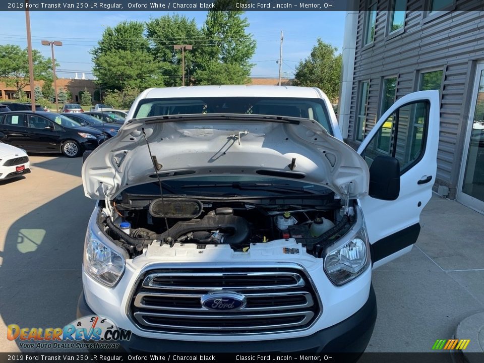 2019 Ford Transit Van 250 LR Regular Oxford White / Charcoal black Photo #12