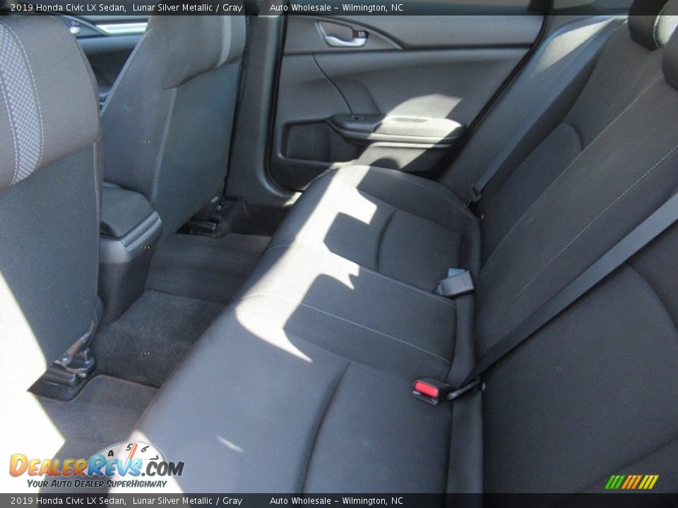 2019 Honda Civic LX Sedan Lunar Silver Metallic / Gray Photo #12