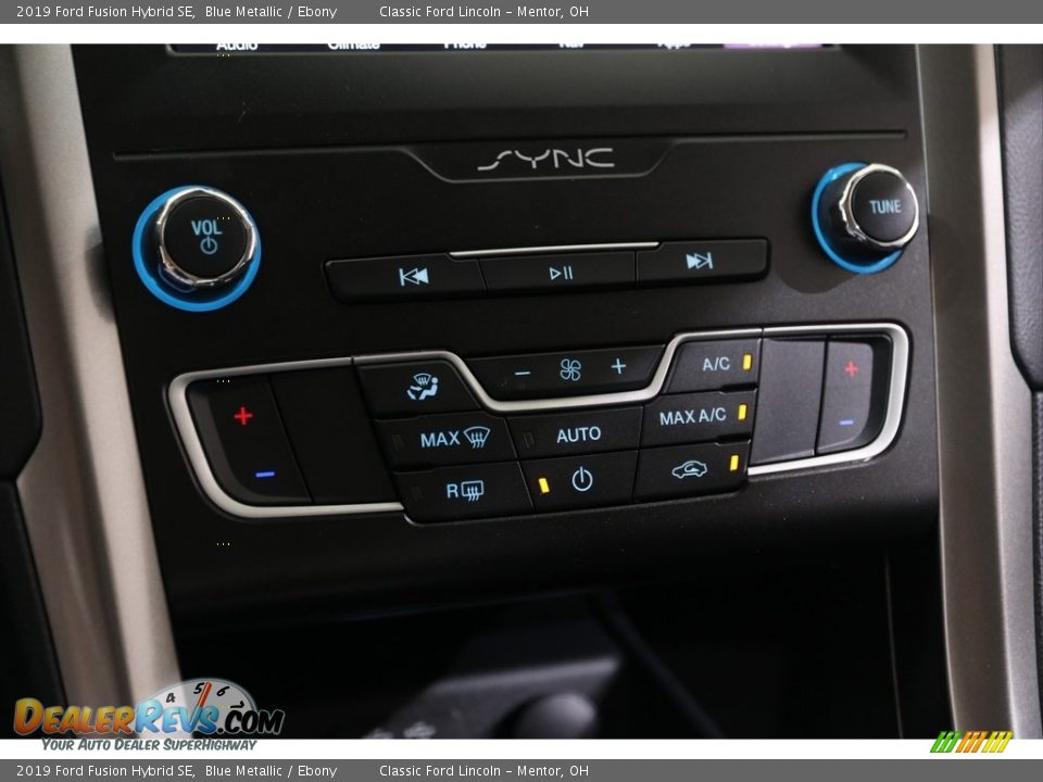 2019 Ford Fusion Hybrid SE Blue Metallic / Ebony Photo #18