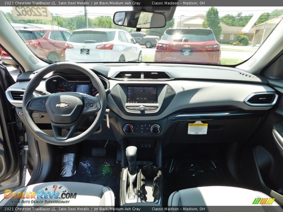 Dashboard of 2021 Chevrolet TrailBlazer LS Photo #12