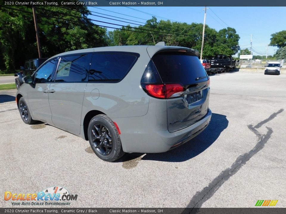 2020 Chrysler Pacifica Touring Ceramic Grey / Black Photo #5