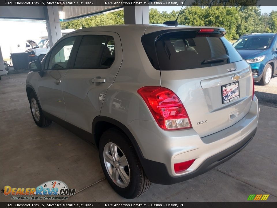 2020 Chevrolet Trax LS Silver Ice Metallic / Jet Black Photo #7