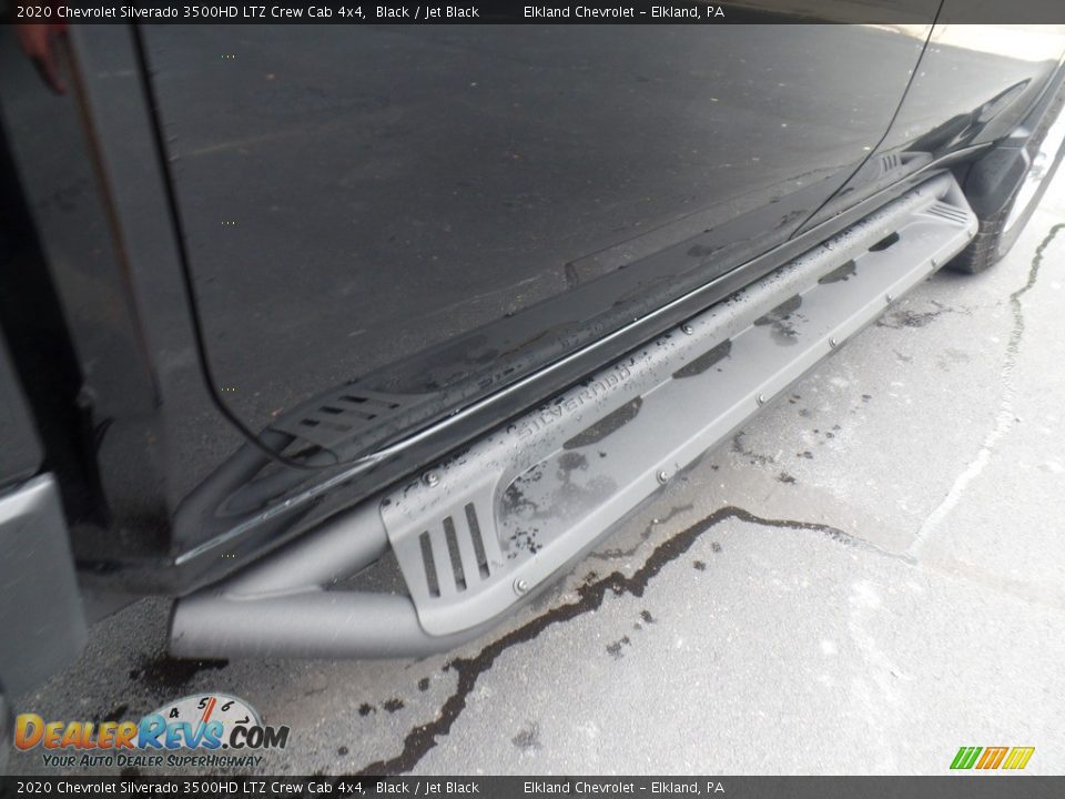 2020 Chevrolet Silverado 3500HD LTZ Crew Cab 4x4 Black / Jet Black Photo #18