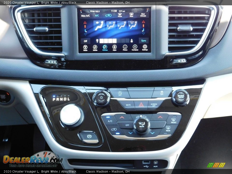 2020 Chrysler Voyager L Bright White / Alloy/Black Photo #16