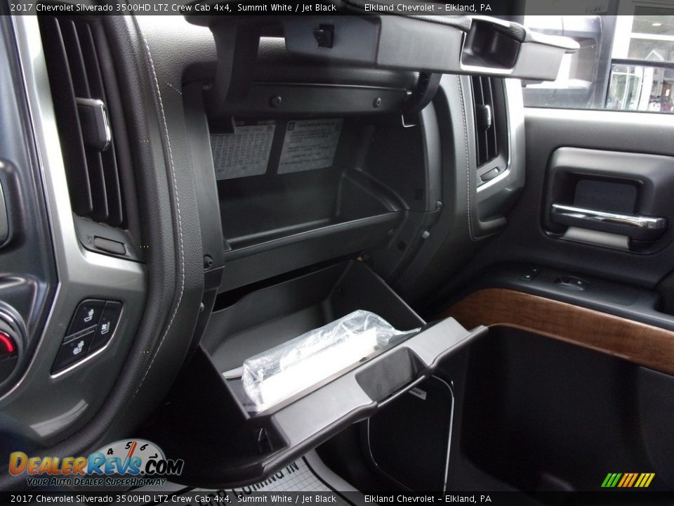 2017 Chevrolet Silverado 3500HD LTZ Crew Cab 4x4 Summit White / Jet Black Photo #30