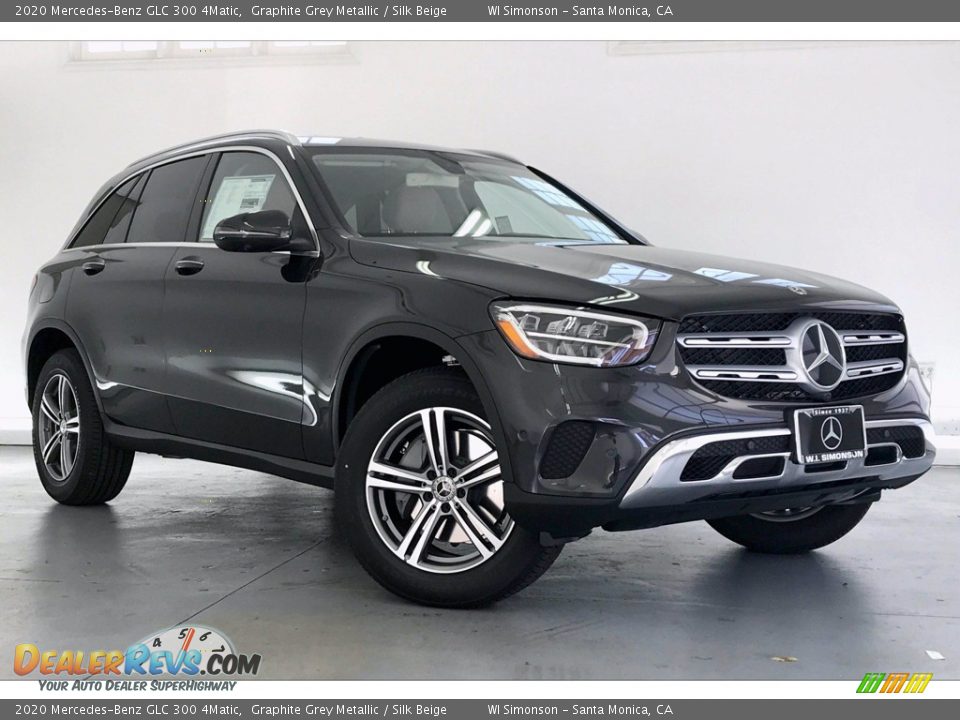 Front 3/4 View of 2020 Mercedes-Benz GLC 300 4Matic Photo #12
