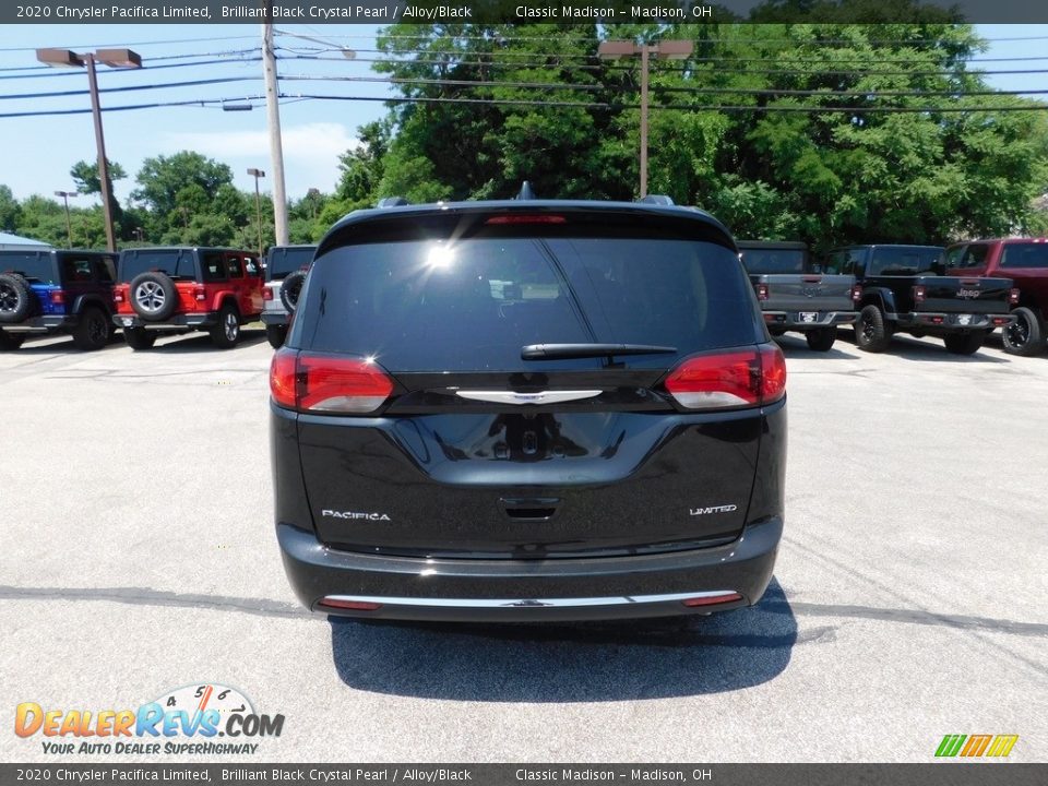 2020 Chrysler Pacifica Limited Brilliant Black Crystal Pearl / Alloy/Black Photo #6