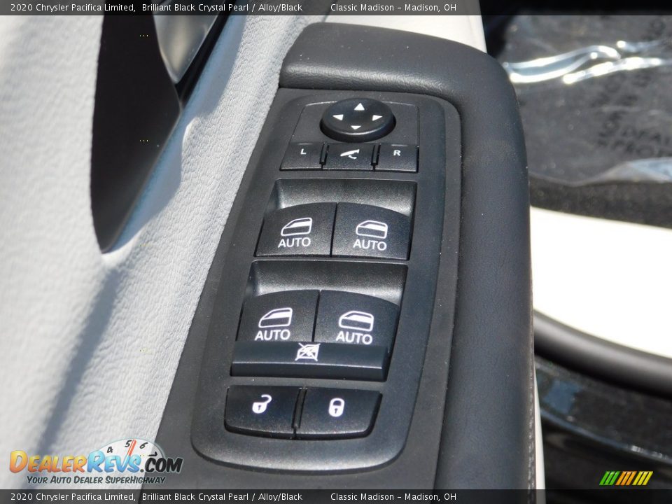 2020 Chrysler Pacifica Limited Brilliant Black Crystal Pearl / Alloy/Black Photo #12