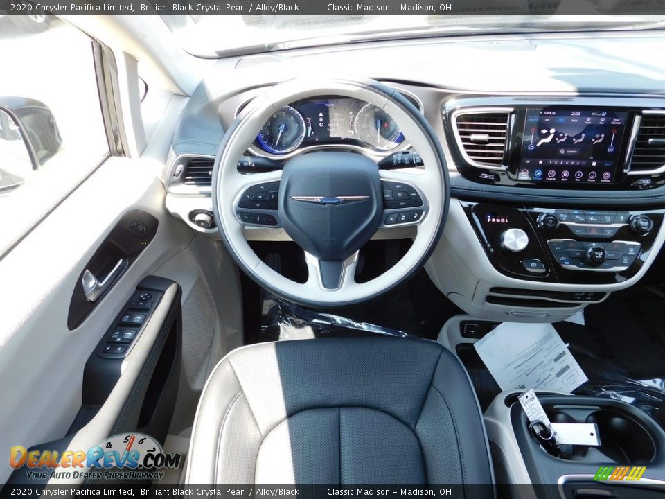 2020 Chrysler Pacifica Limited Brilliant Black Crystal Pearl / Alloy/Black Photo #14
