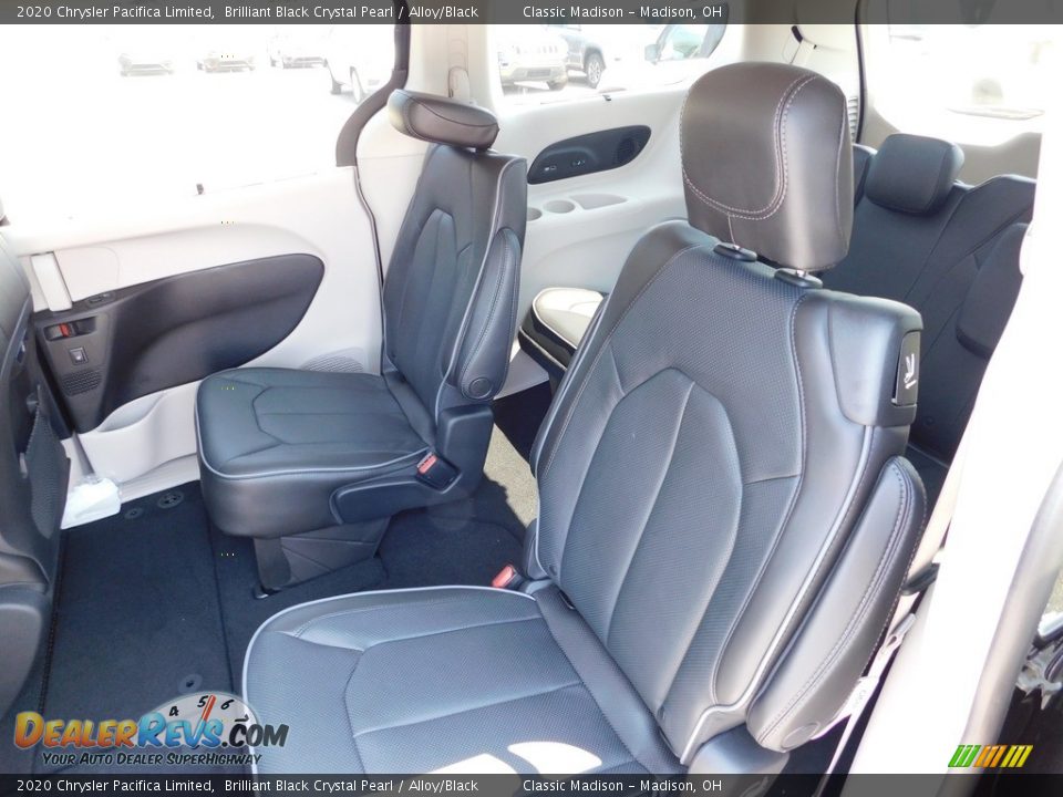 2020 Chrysler Pacifica Limited Brilliant Black Crystal Pearl / Alloy/Black Photo #15