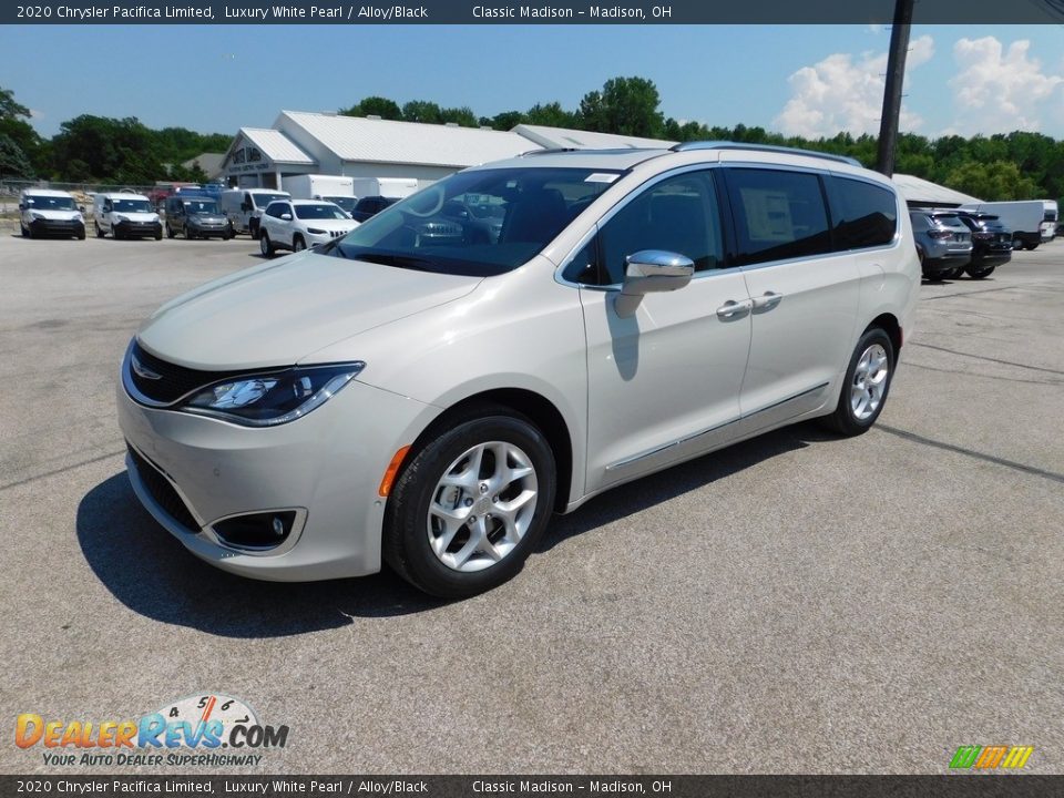 2020 Chrysler Pacifica Limited Luxury White Pearl / Alloy/Black Photo #2
