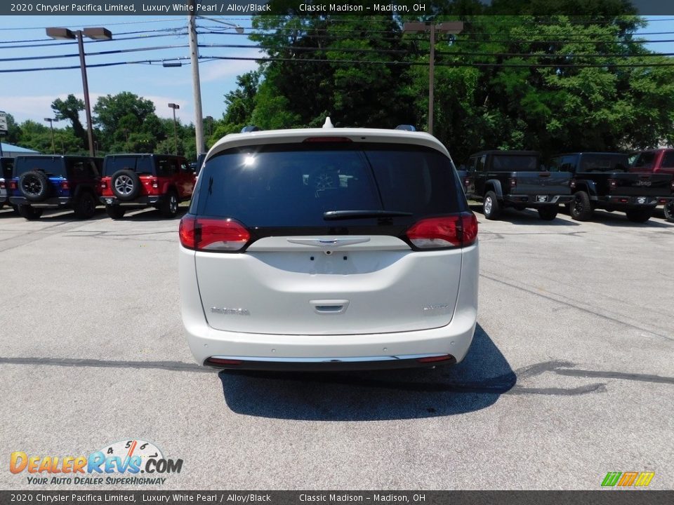 2020 Chrysler Pacifica Limited Luxury White Pearl / Alloy/Black Photo #6