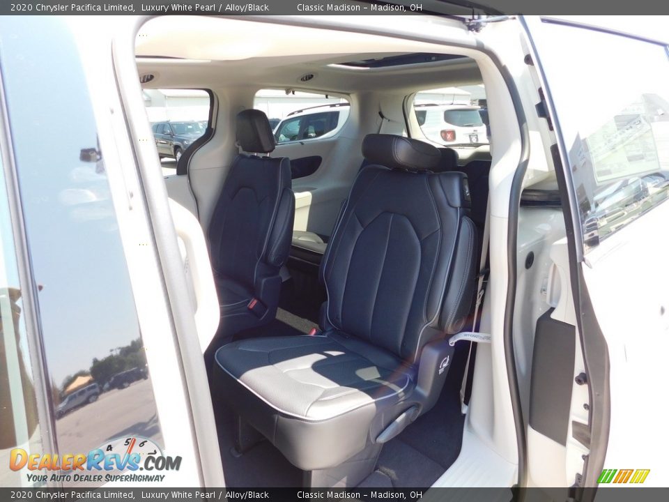 2020 Chrysler Pacifica Limited Luxury White Pearl / Alloy/Black Photo #14