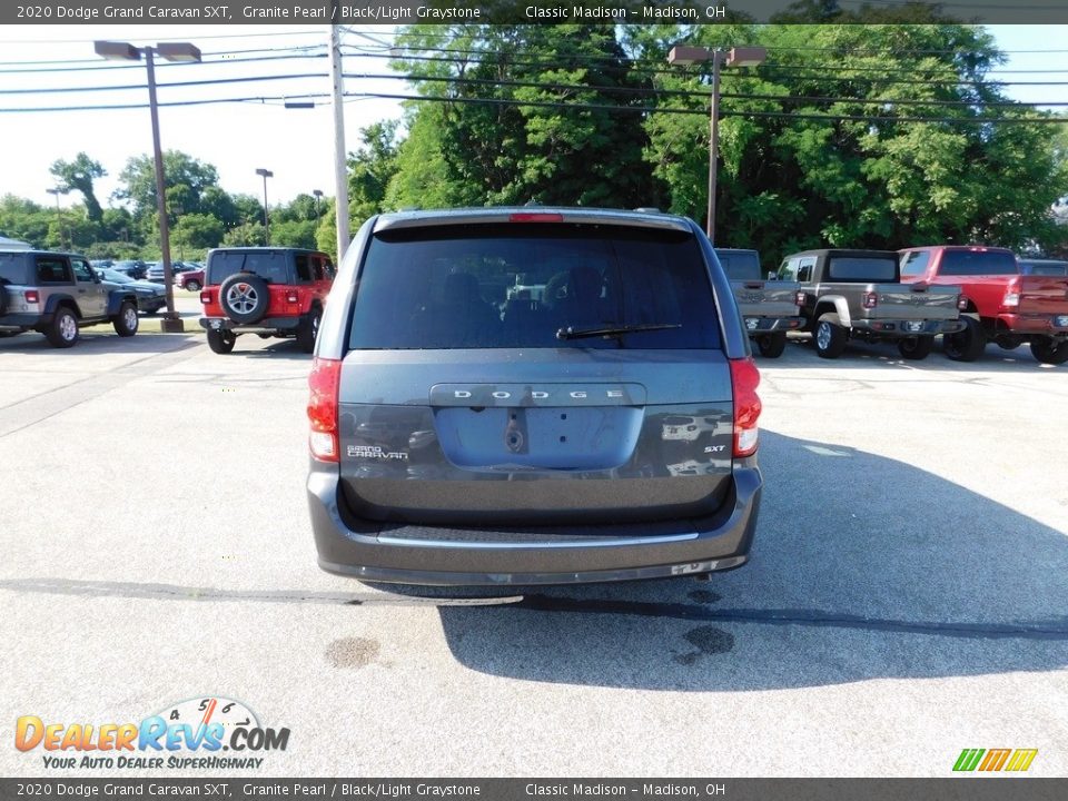 2020 Dodge Grand Caravan SXT Granite Pearl / Black/Light Graystone Photo #7