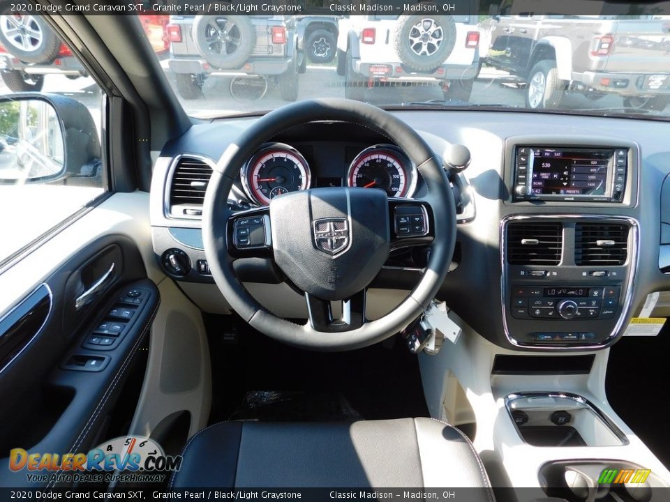 2020 Dodge Grand Caravan SXT Granite Pearl / Black/Light Graystone Photo #10