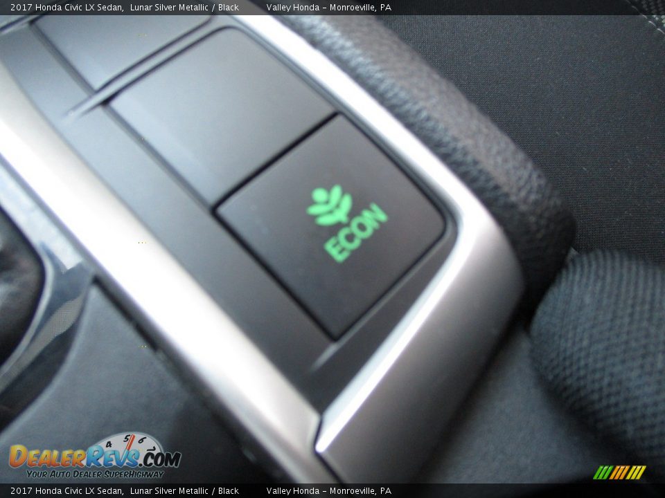 2017 Honda Civic LX Sedan Lunar Silver Metallic / Black Photo #17