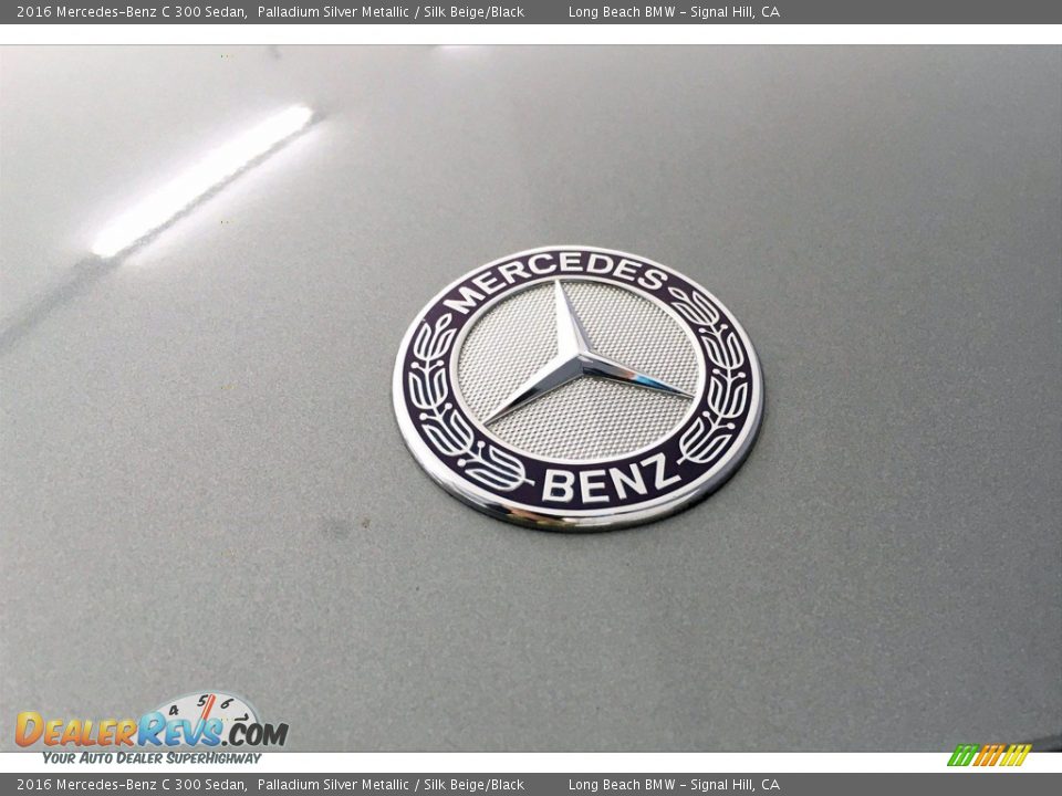 2016 Mercedes-Benz C 300 Sedan Palladium Silver Metallic / Silk Beige/Black Photo #33