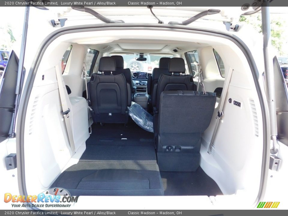 2020 Chrysler Pacifica Limited Luxury White Pearl / Alloy/Black Photo #7