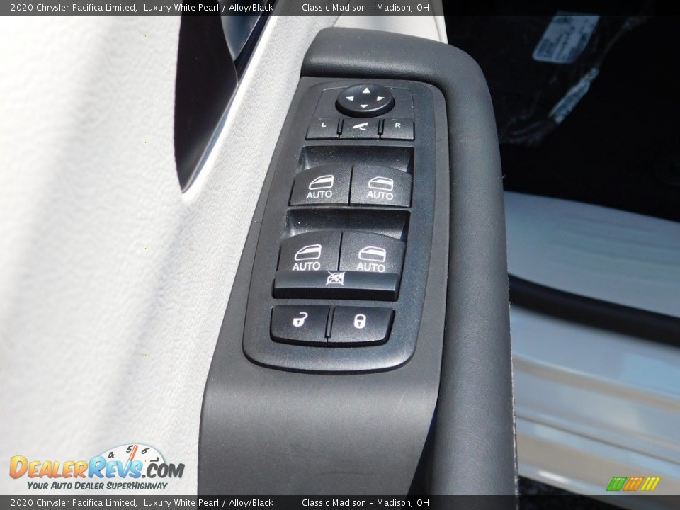 2020 Chrysler Pacifica Limited Luxury White Pearl / Alloy/Black Photo #9