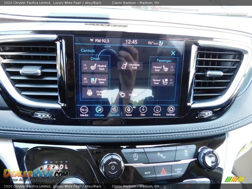 2020 Chrysler Pacifica Limited Luxury White Pearl / Alloy/Black Photo #12