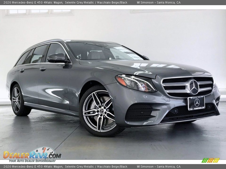 Front 3/4 View of 2020 Mercedes-Benz E 450 4Matic Wagon Photo #12