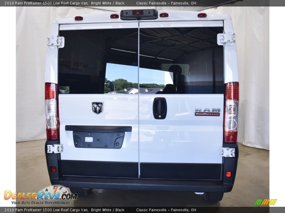 2019 Ram ProMaster 1500 Low Roof Cargo Van Bright White / Black Photo #3