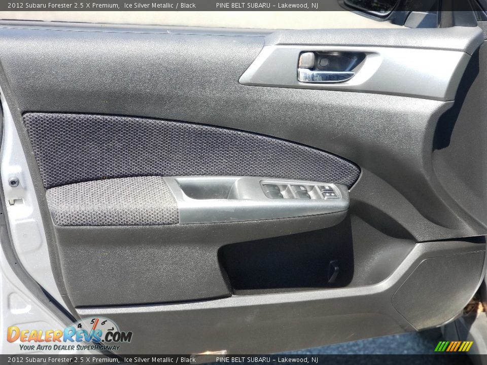 2012 Subaru Forester 2.5 X Premium Ice Silver Metallic / Black Photo #28