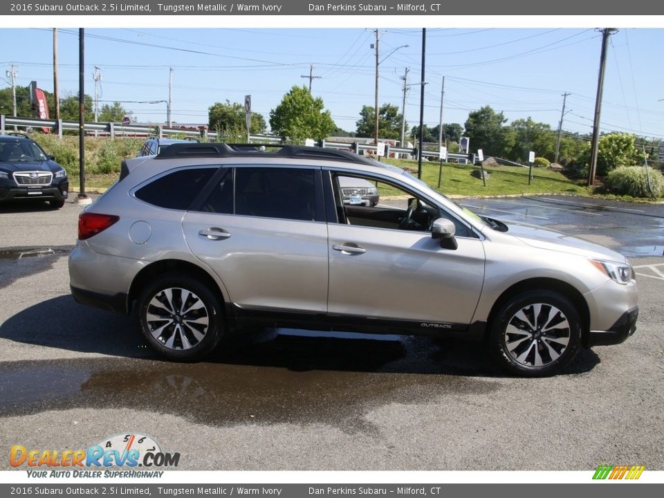 Tungsten Metallic 2016 Subaru Outback 2.5i Limited Photo #4