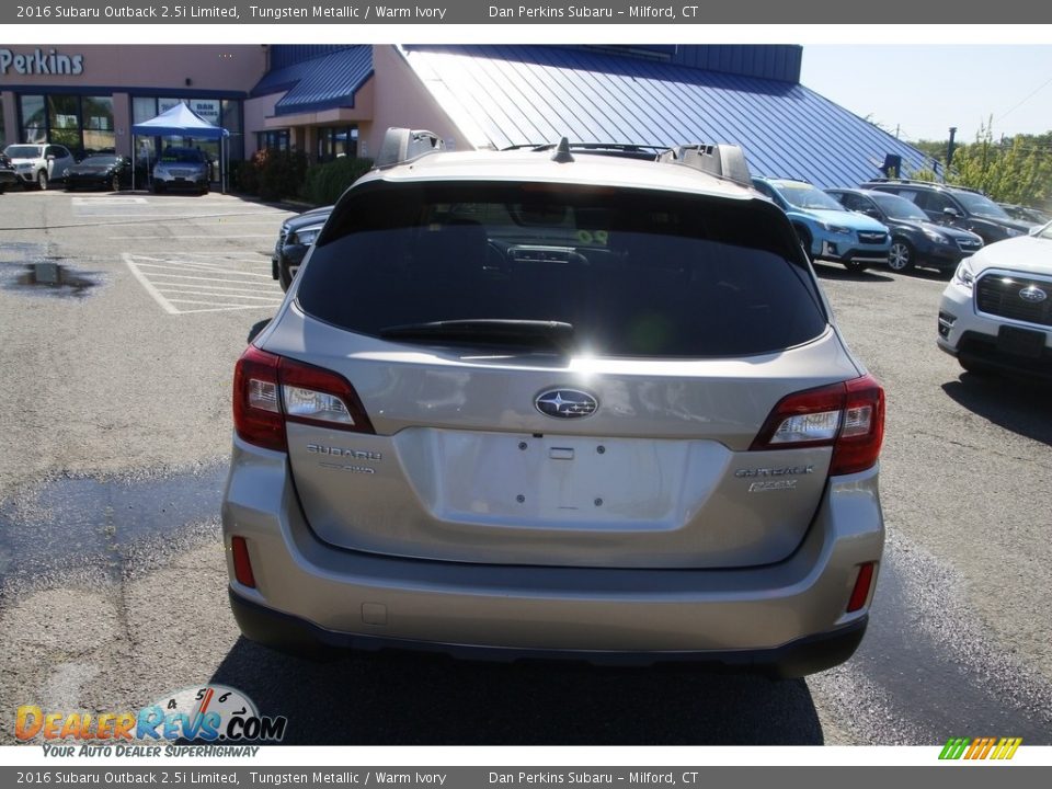 2016 Subaru Outback 2.5i Limited Tungsten Metallic / Warm Ivory Photo #6