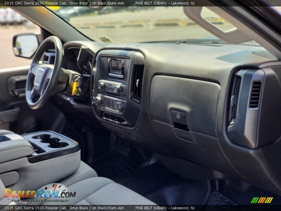 Dashboard of 2015 GMC Sierra 1500 Regular Cab Photo #22