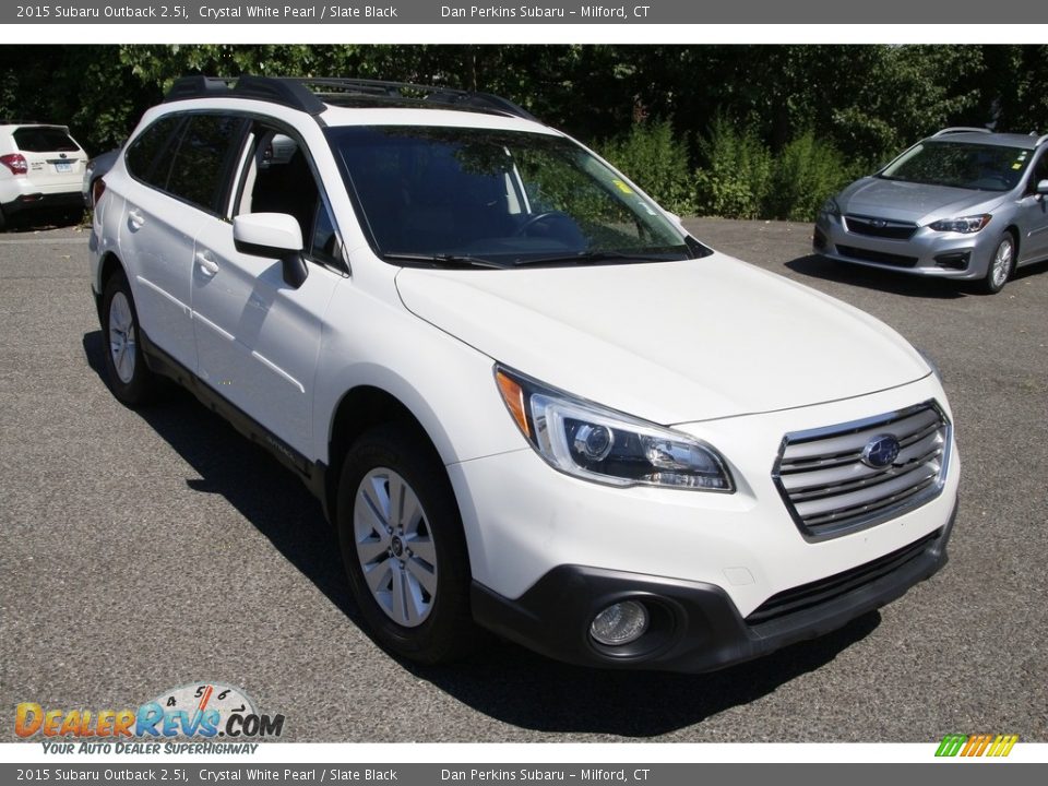 Front 3/4 View of 2015 Subaru Outback 2.5i Photo #3