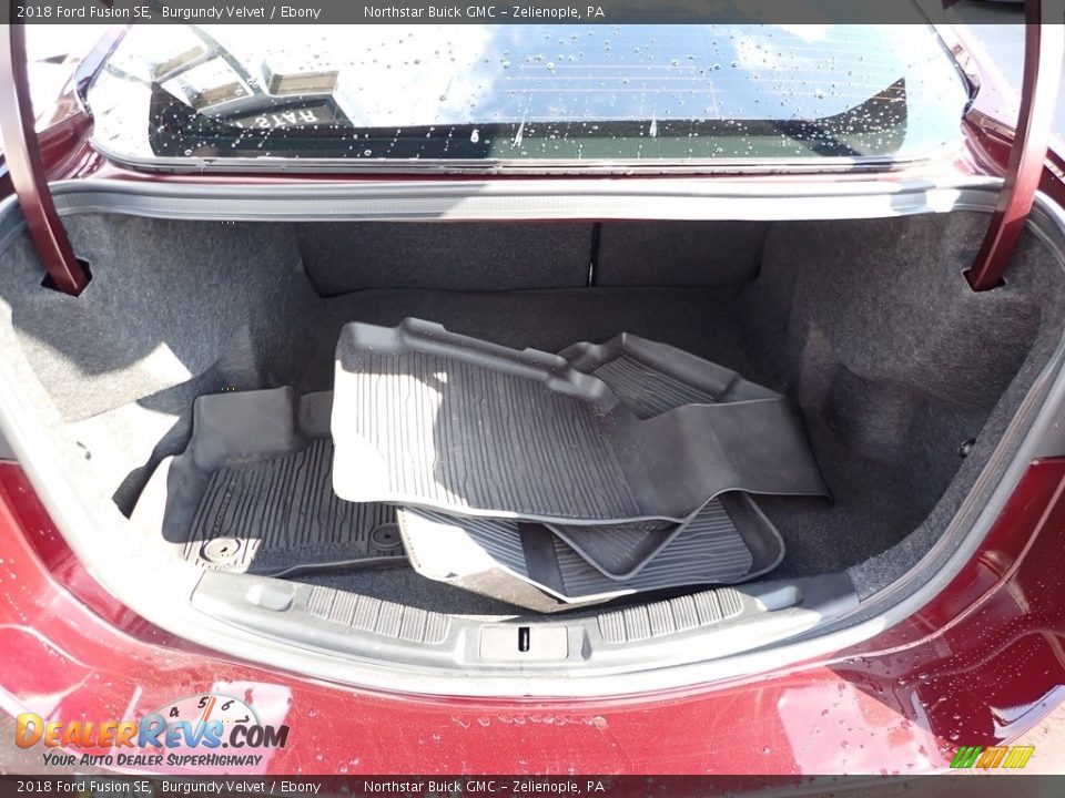 2018 Ford Fusion SE Burgundy Velvet / Ebony Photo #11