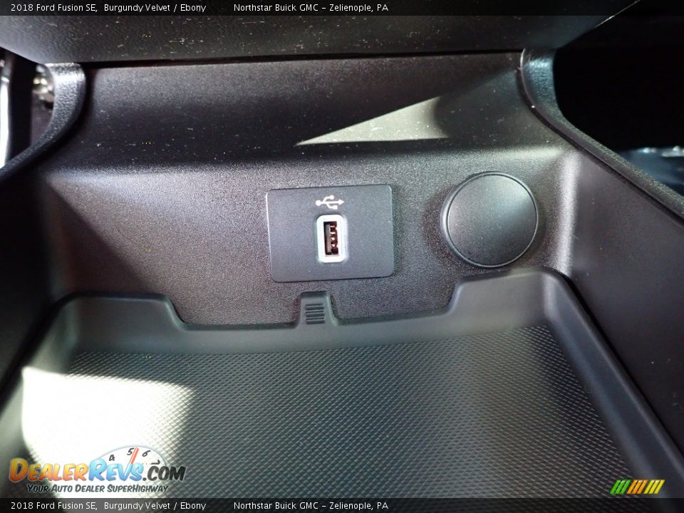 2018 Ford Fusion SE Burgundy Velvet / Ebony Photo #23