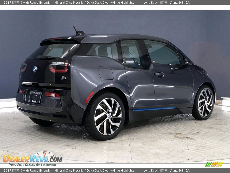 2017 BMW i3 with Range Extender Mineral Grey Metallic / Deka Dark Cloth w/Blue Highlights Photo #13