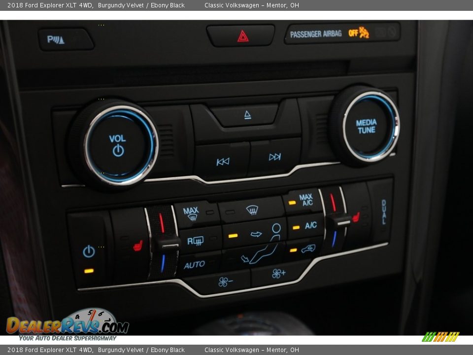 2018 Ford Explorer XLT 4WD Burgundy Velvet / Ebony Black Photo #17